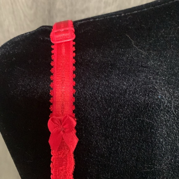 Victoria's Secret Red Embroidered Lace Gel Push Up Bra Cup Size 34B Preowned - Picture 4 of 10